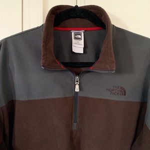The North Face Men’s 1/4 zip pullover